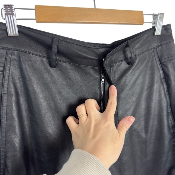 Zara High-Waisted Faux Leather Balloon Barrel Leg Trouser Pants Black 2969/246 M - Picture 4 of 16